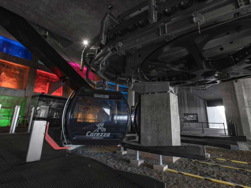 Carezza Dolomites_Ivan Goller_Kabinenbahn KÖnig Laurin Bergstation_Dez 2021 (9)