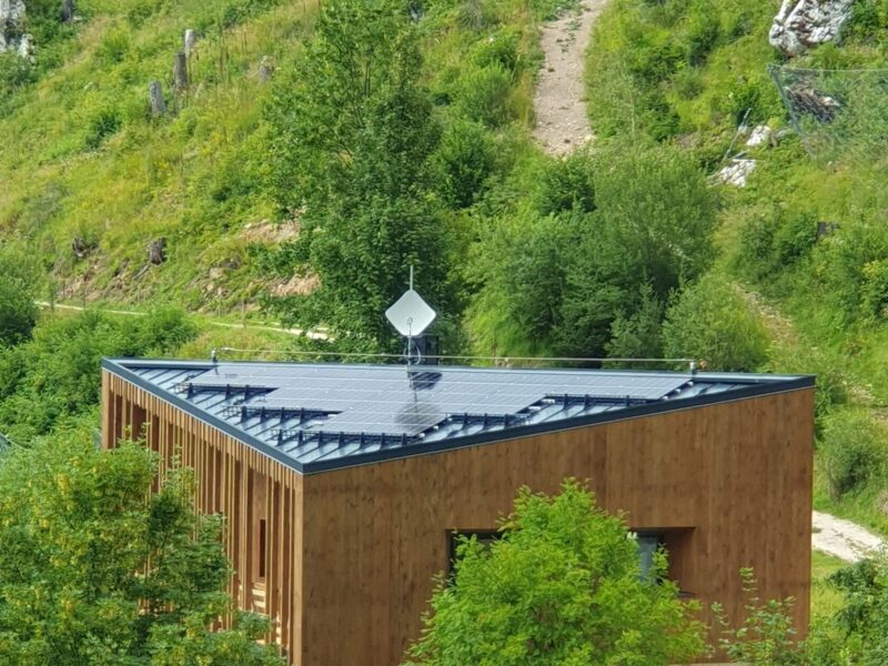 PV Feld mit Schneefang