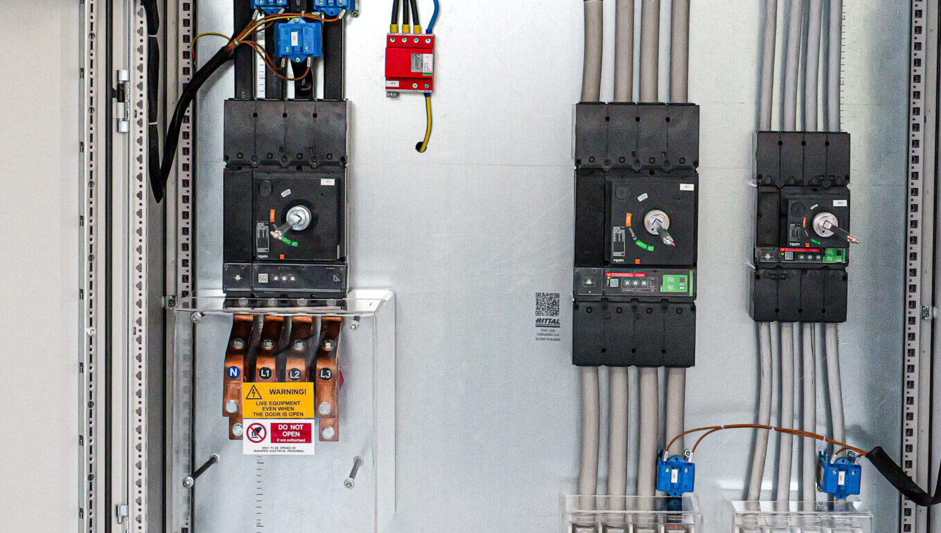 Progetti 8 Progetti svg+xml;charset=utf